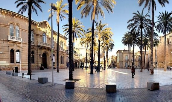 Salida de campo: Itinerario urbano: arquitectos y maestros de obra de Almería